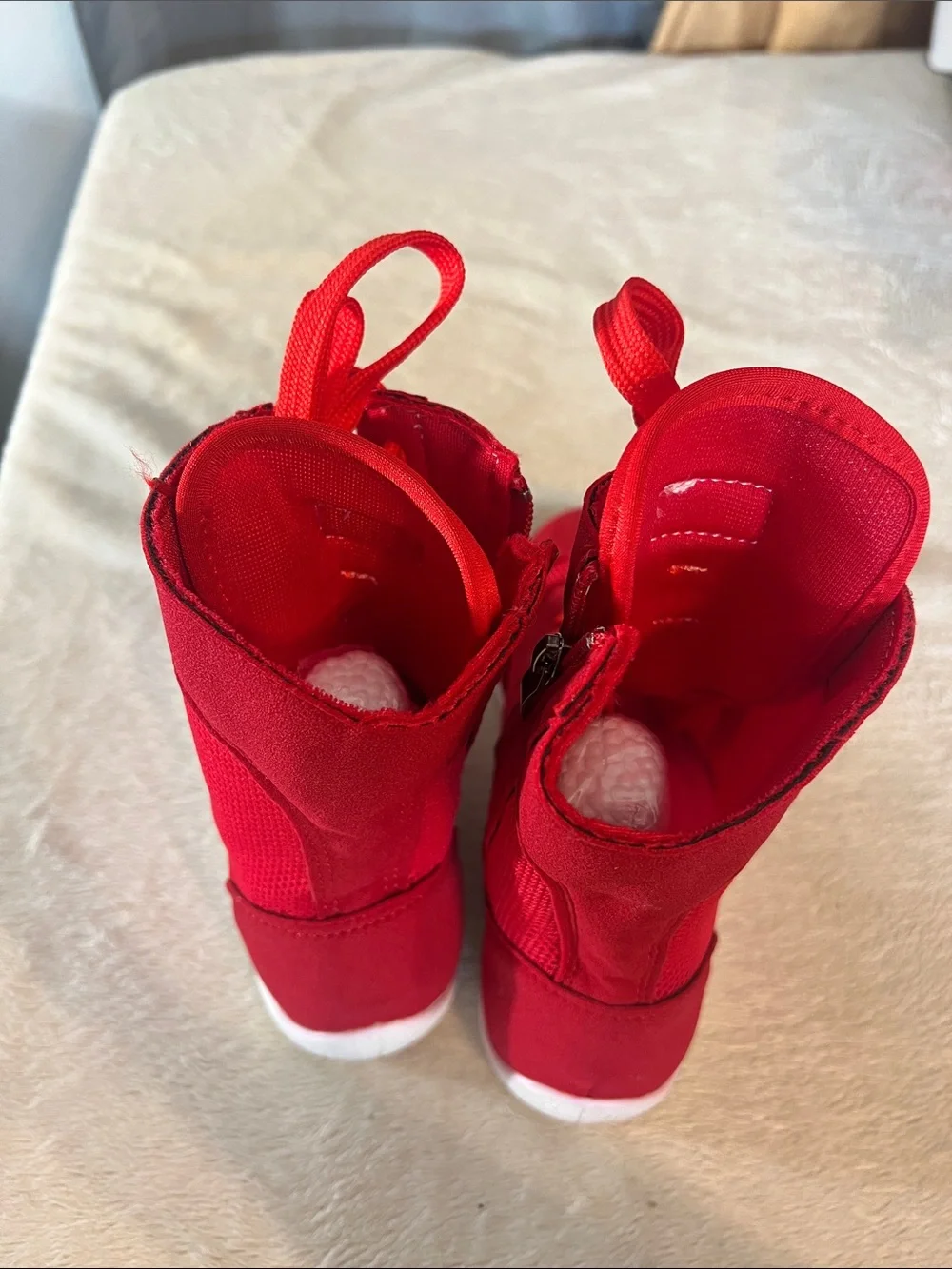 N/A bright red
